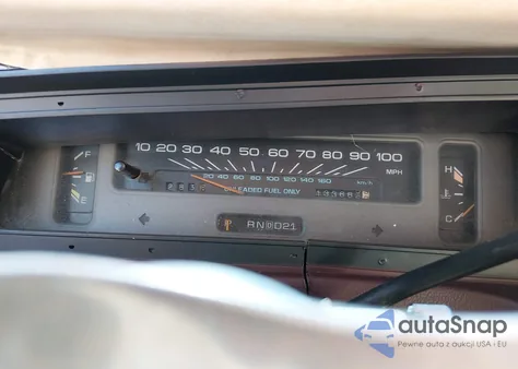 1993 Chevrolet Caprice Classic z USA, uszkodzony, nr VIN 1G1BL53E9PR131396